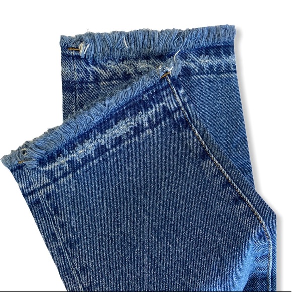 MO & Co. Distressed Denim Capris Blue Size 25 - Picture 3 of 12